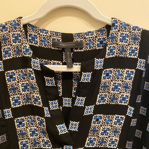 BCBG MaxAzria patterned black tunic - Picture 2 of 5